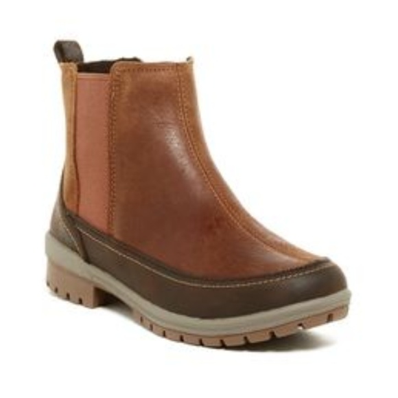 Merrell Shoes - Merrell brown leather so distressed ankle boots
